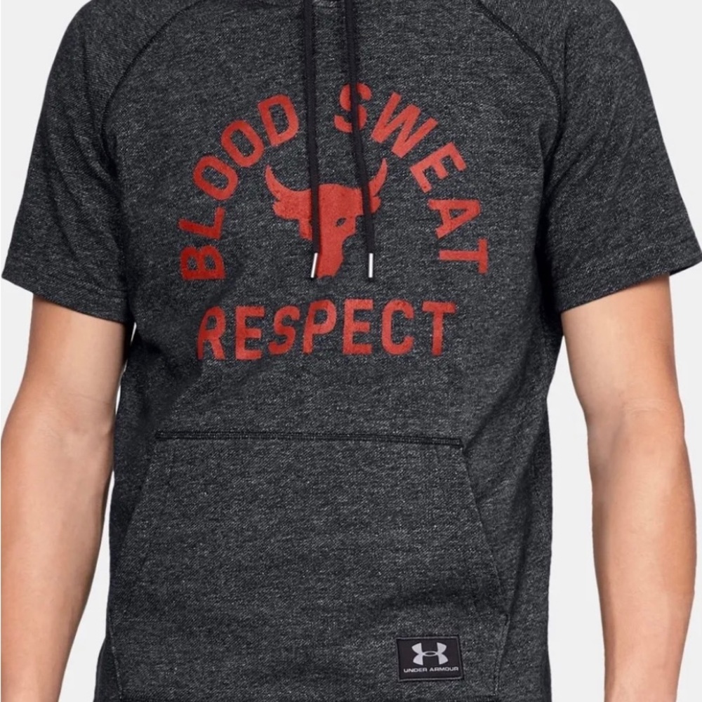 NWOT Men’s Under Armour Workout Tshirt with Hoodie